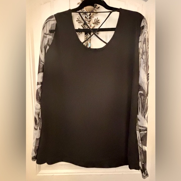 Mesh Sleeve Top by white birch - Picture 2 of 5